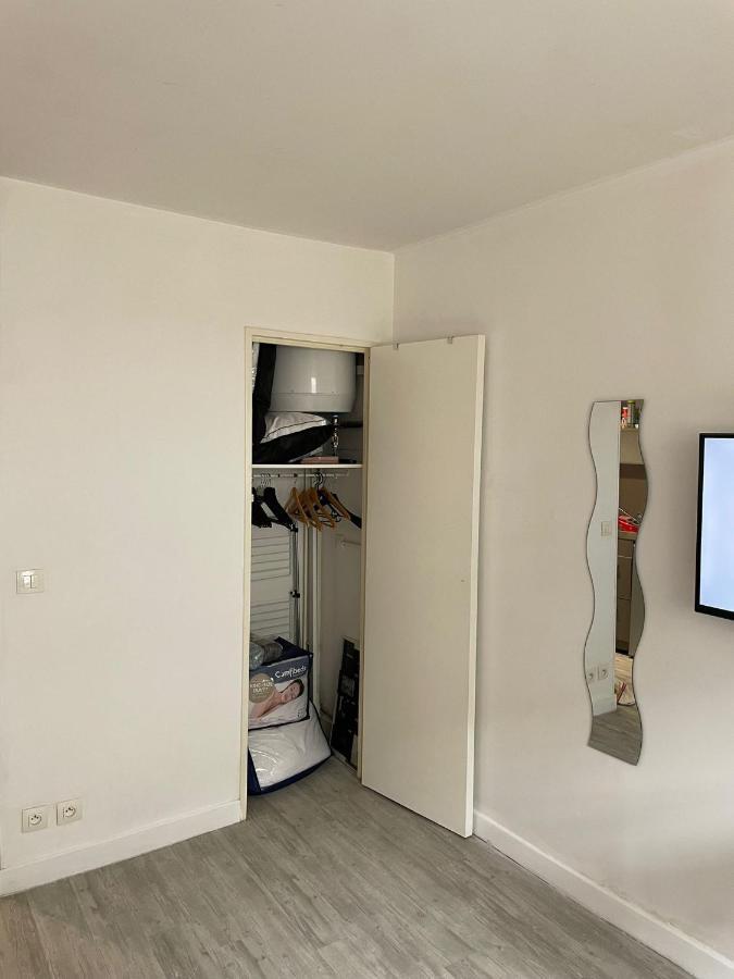 Studio Dsok Marina Apartment วิลล์เนิฟ-ลูเบ ภายนอก รูปภาพ