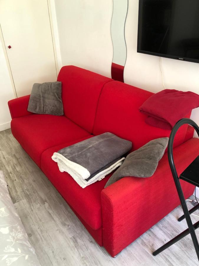 Studio Dsok Marina Apartment วิลล์เนิฟ-ลูเบ ภายนอก รูปภาพ